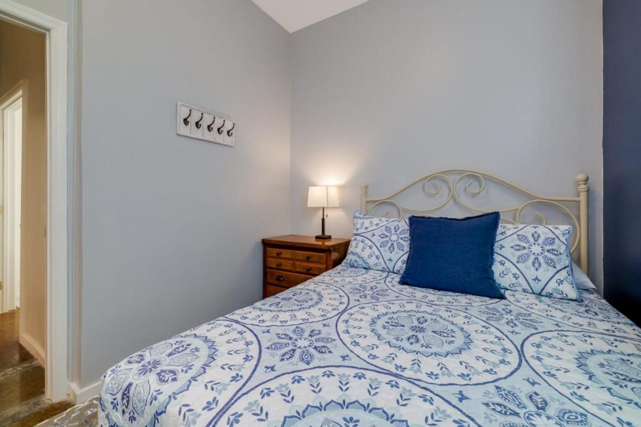 סוואנה Southern Charmer-Historic District Downtown-Front Porch-Walk Score 90!!-Private Parking-1 Minute To Forsyth Park מראה חיצוני תמונה